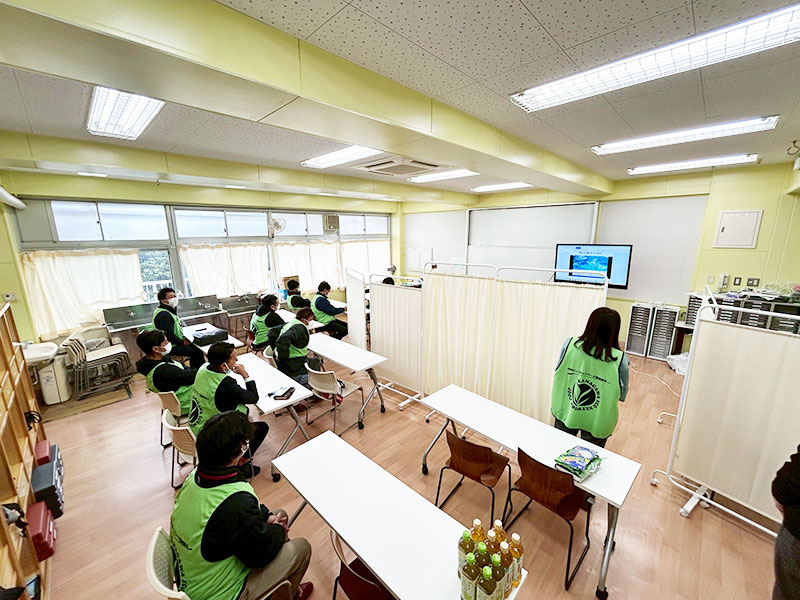 横浜市立橘中学校2年生CSR活動の様子
